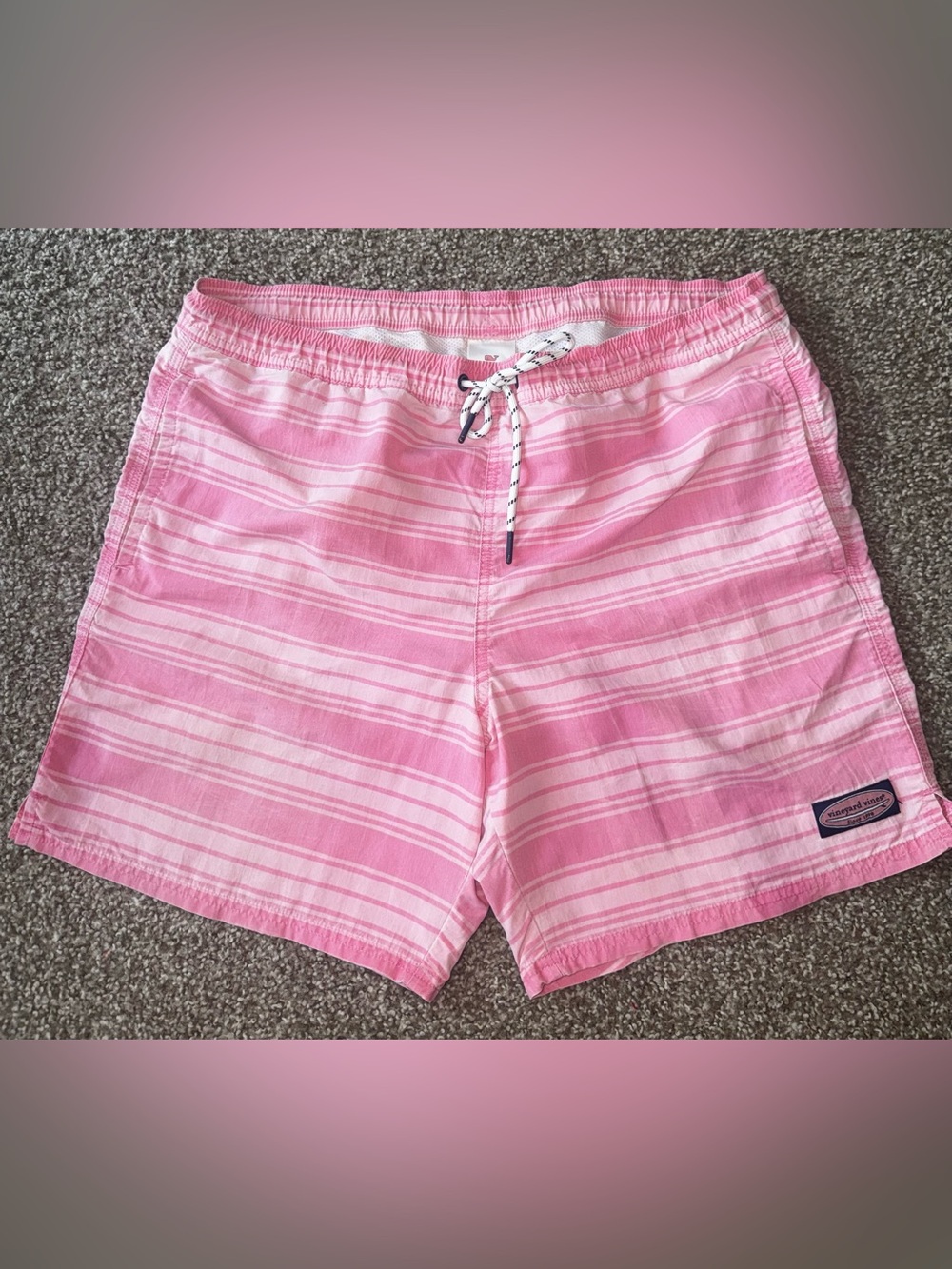 Vineyard Vines Men's Pink/White Striped Swim Trunks M Drawstring Mesh Lined